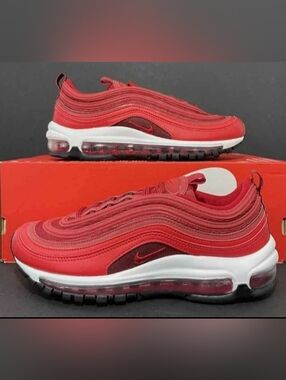 NIKE AIR MAX 97s WOMEN US SIZE 6.5 LIKE NEW "USED NO BOX"